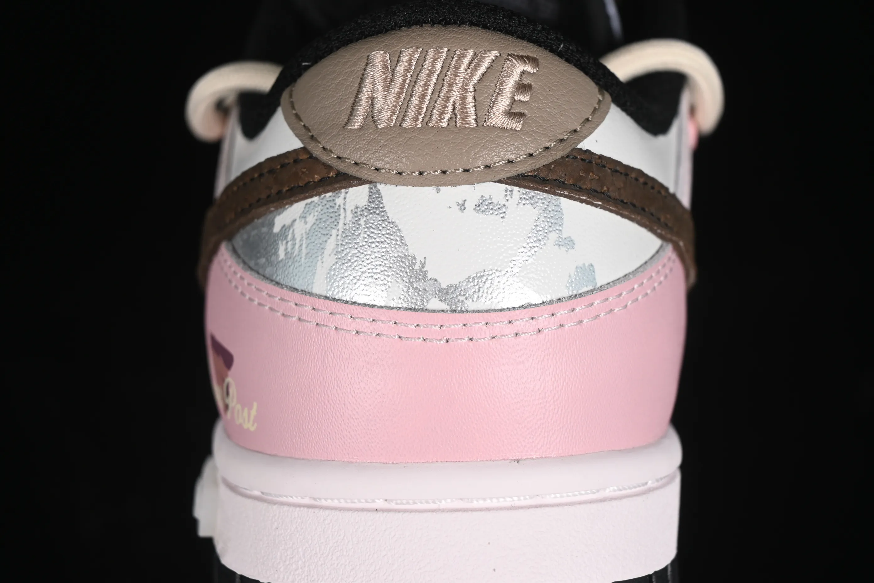 All categories Nk SB Dunk series Nk SB Dunk Low low-top sneakers Nk Dunk Low Panda Prank Special project heart-warming email Heart Rose Special gift box Low-top casual sneakers CW1590-100